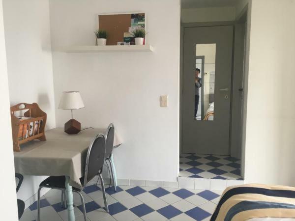 Yangs Garden Apartment บรูจส์ ภายนอก รูปภาพ